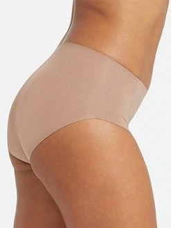 Spanx Undie-Tectable Shaping-Slip 8 Spanx Undie-Tectable Shaping-Slip -SPANX-Shop Spanx Undie Tectable Shaping Slip beige SP0215 CAFe AU LAIT 2